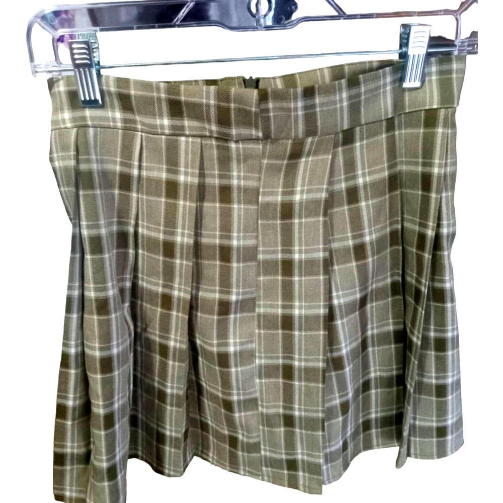 Shein green plaid pleated mini skirt, Small